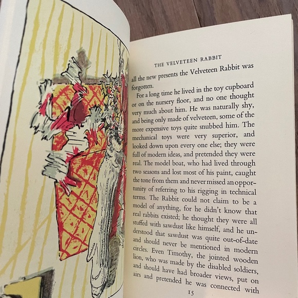 Vintage (1975) "The Velveteen Rabbit" Paperback Book - Picture 4 of 7